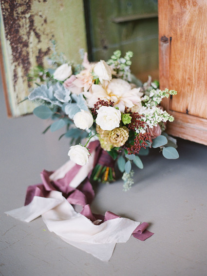 Romantic mauve Maui wedding with the most magical reception setting at Olowalu Plantation House