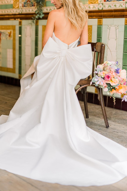 How to elope in Paris in the spring, at the most beautiful Art Nouveau cafe