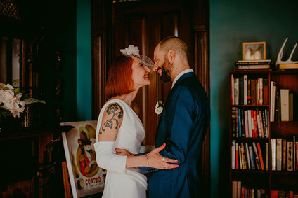 Whimsical stylish wedding in a Brooklyn brownstone