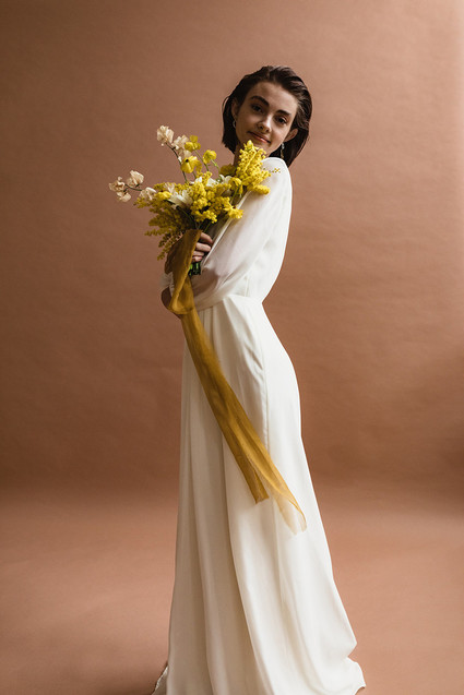 Modern mauve and yellow wedding palette and bridal inspo