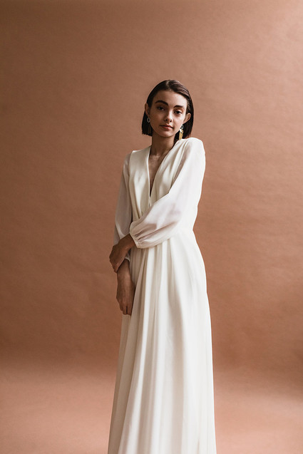 Modern mauve and yellow wedding palette and bridal inspo