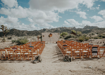 Folksy Joshua Tree wedding with the ultimate desert color palette