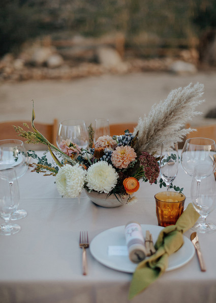 Folksy Joshua Tree wedding with the ultimate desert color palette