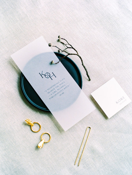 Black and white wedding ideas inspired by Greek Mythology