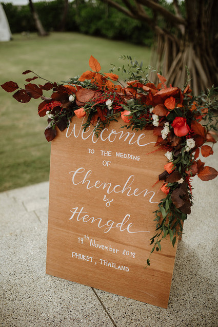 Tropical fall wedding in Thailand with rust and peachy accents