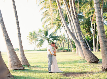 Romantic Hawaii wedding with an insanely cool dress, inspired by a Maui sunset