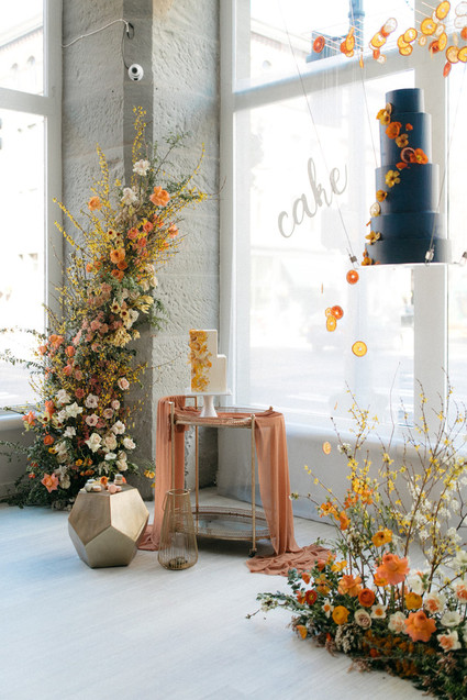 Modern wedding decor