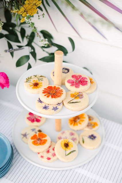 Lori Stern floral cookies