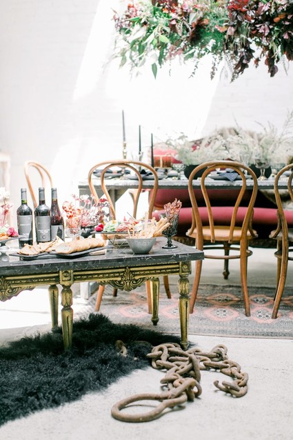 Game of Thrones wedding vibes in this darkly elegant dinner party