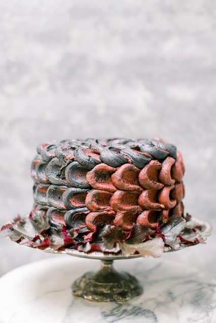 Game of Thrones wedding vibes in this darkly elegant dinner party