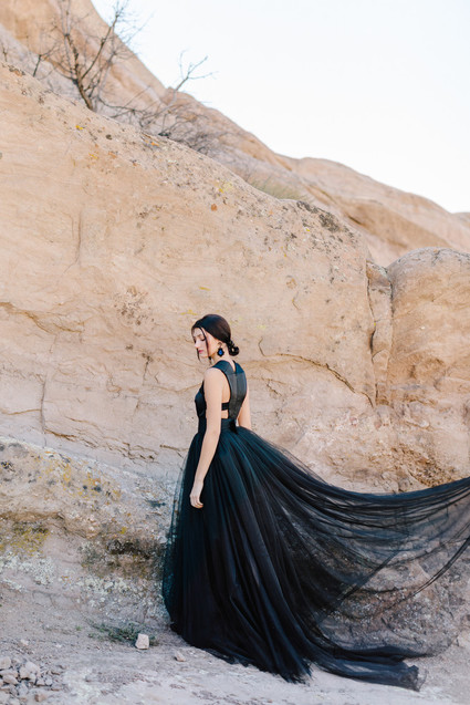 Boho bridal vibes at Vasquez Rocks
