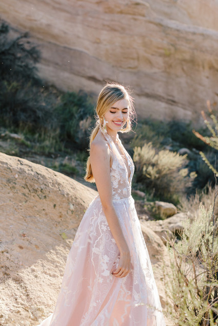 Boho bridal vibes at Vasquez Rocks