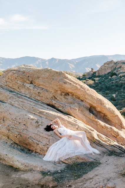 Boho bridal vibes at Vasquez Rocks