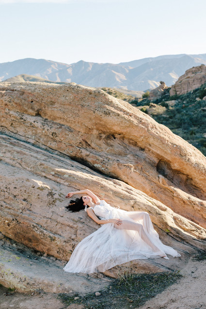 Boho bridal vibes at Vasquez Rocks