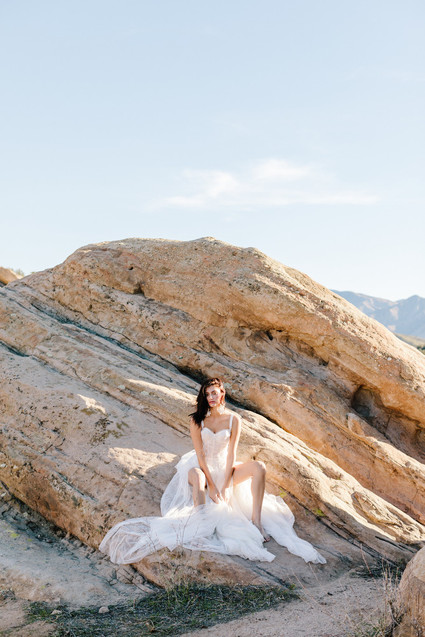 Boho bridal vibes at Vasquez Rocks