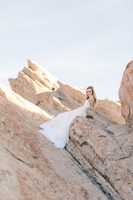 Boho bridal vibes at Vasquez Rocks