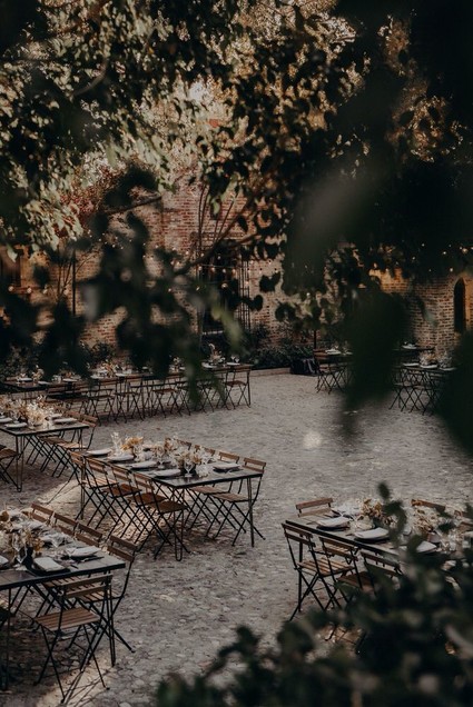 Minimal modern fall wedding at Hummingbird Nest Ranch with ALL dried flowers