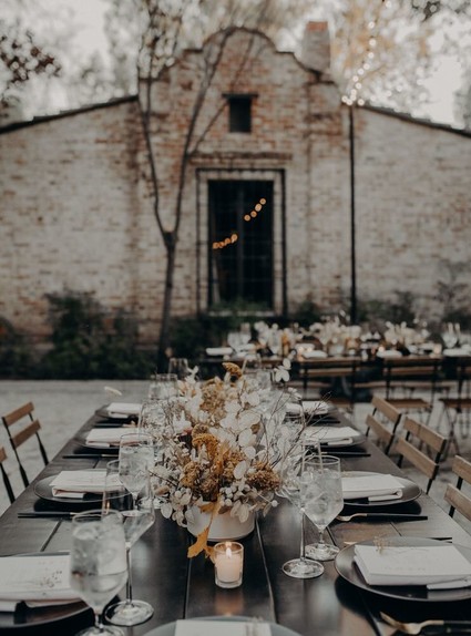 Minimal modern fall wedding at Hummingbird Nest Ranch with ALL dried flowers