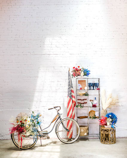 Red, white, and blue 4th of July party ideas with a boho, floral twist