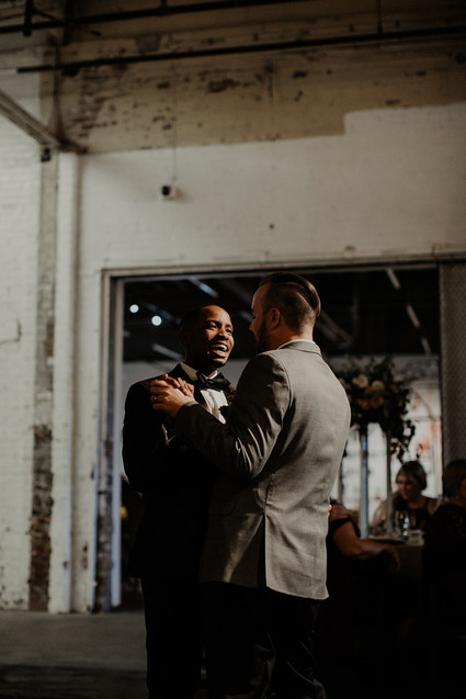 industrial modern wedding at the Museum of Contemporary Art Detroit