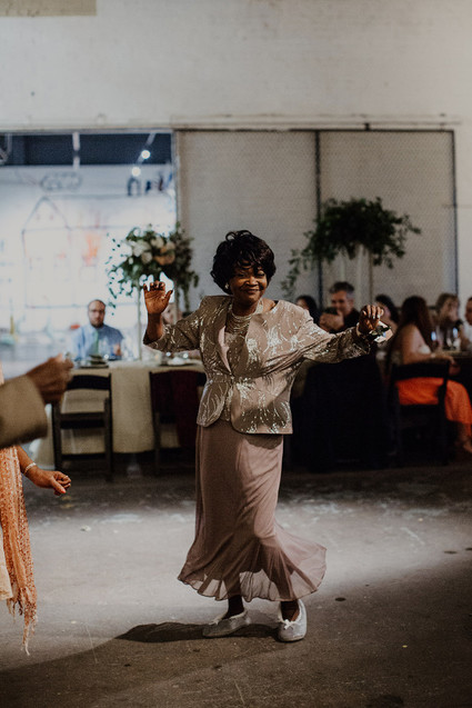 industrial modern wedding at the Museum of Contemporary Art Detroit