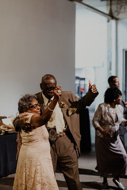 industrial modern wedding at the Museum of Contemporary Art Detroit