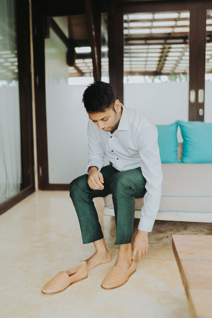 Tropical groom's fashion