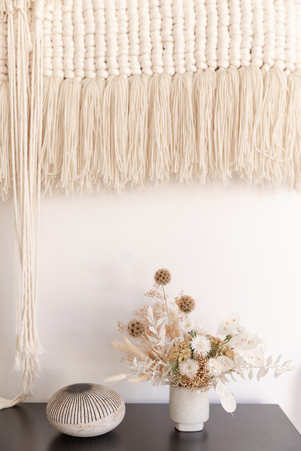 summer baby shower with dried florals