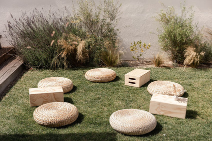 summer baby shower with dried florals