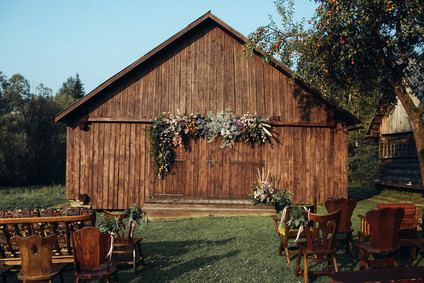 Rustic summer barn wedding