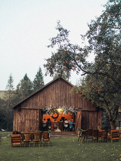 Rustic summer barn wedding