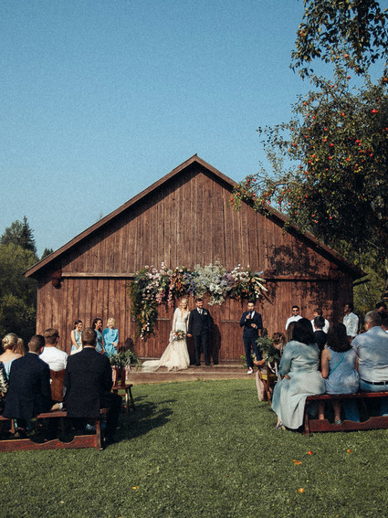 Rustic summer barn wedding