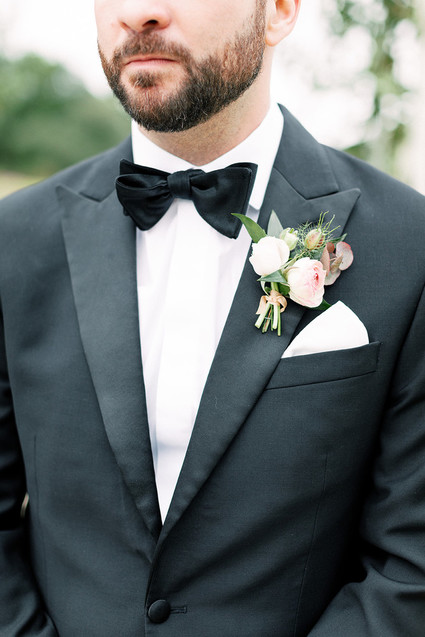 Spring groom's style