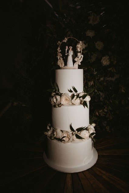 Vintage inspired wedding cake