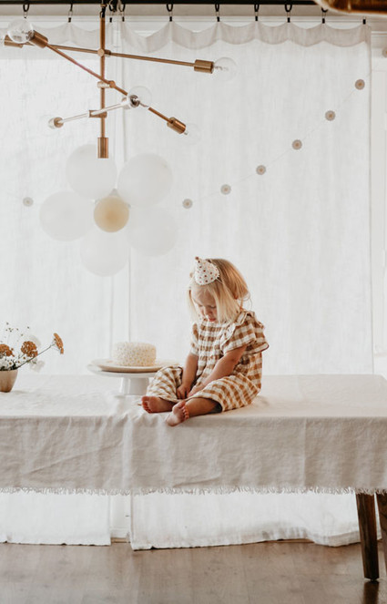 Quincy Maeâ€™s daisy inspired 2nd birthday from Kelli Murray