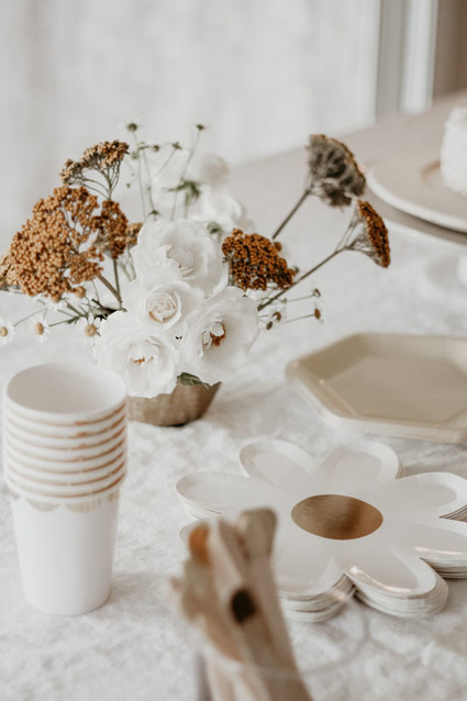 Quincy Maeâ€™s daisy inspired 2nd birthday from Kelli Murray