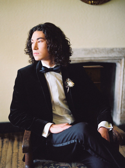 Formal groom's fashion