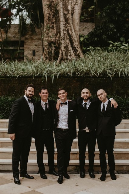 Groom's fashion