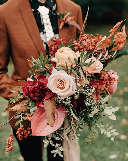 Dramatic fall bridal bouquet Inspiration