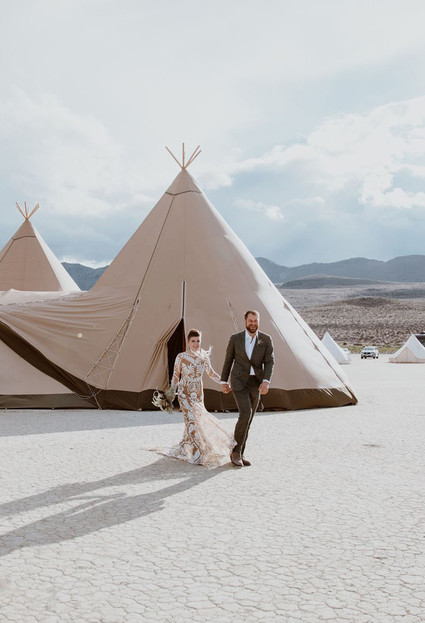 A unique adventurous glamping wedding at Black Rock