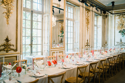 Elegant Parisian tablescape Inspiration