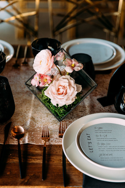 Luxe modern wedding decor