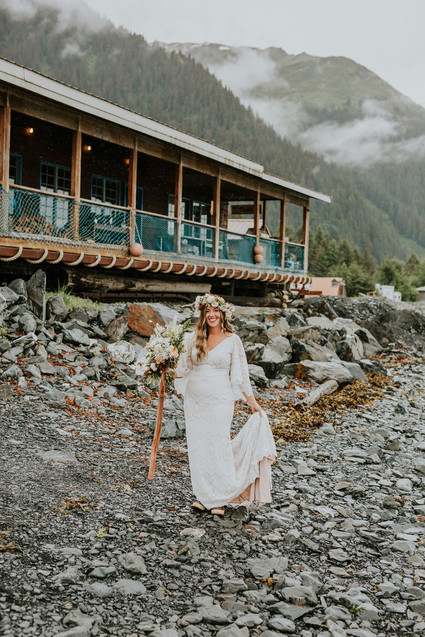 Rainy day Alaska wedding for The Bus & Us Inspiration
