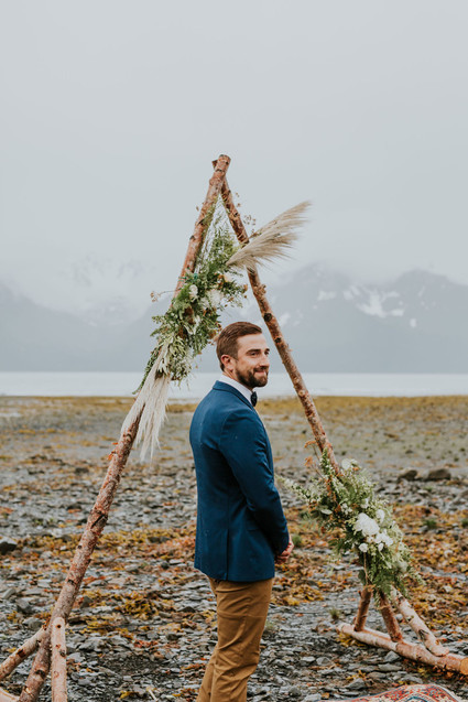 Rainy day Alaska wedding for The Bus & Us