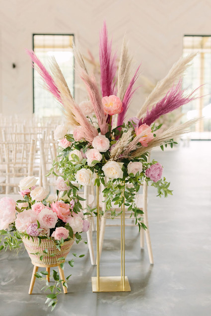 Blush + white wedding theme