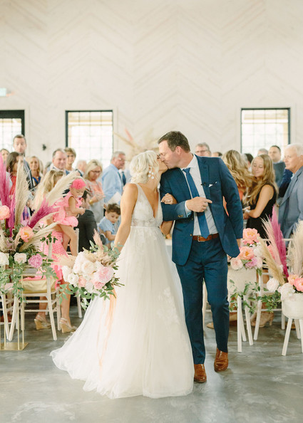 McKenna Bleuâ€™s blush + white North Carolina wedding