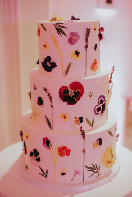 Edible flower wedding cake