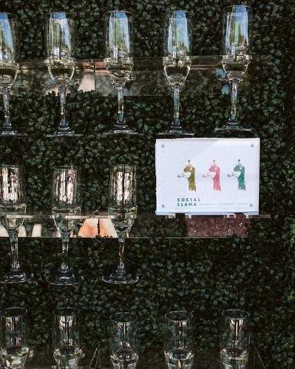 Champagne wall welcome