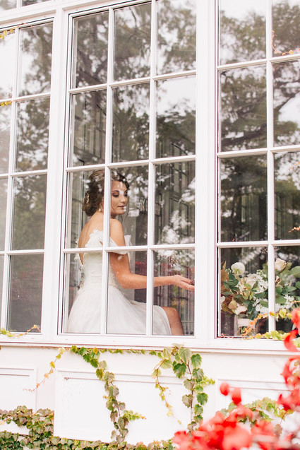 Soft, romantic watercolor inspired fall wedding ideas