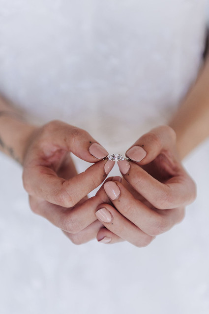 Minimalist wedding ring